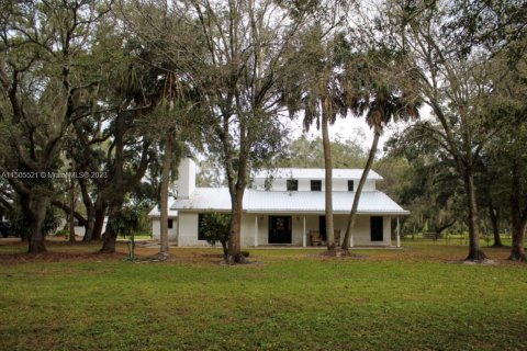 Villa ou maison à vendre à Okeechobee, Floride: 3 chambres № 919485 - photo 4