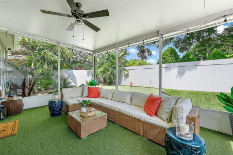 House in Jupiter, Florida 3 bedrooms, 183.48 sq.m. № 1348171 - photo 21