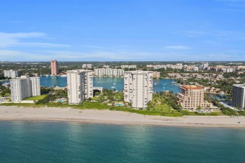 Condominio en venta en Boca Raton, Florida, 2 dormitorios, 134.52 m2 № 1141177 - foto 1