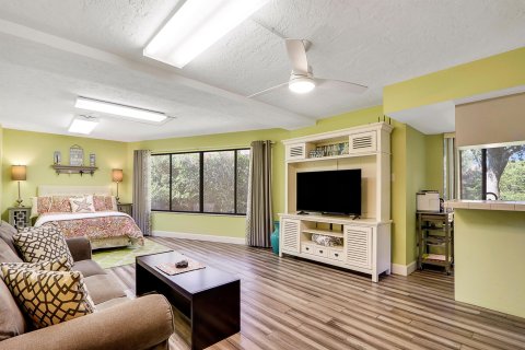 Condo in Stuart, Florida, 5 bedrooms  № 1141215 - photo 23