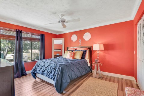 Condo in Stuart, Florida, 5 bedrooms  № 1141215 - photo 14