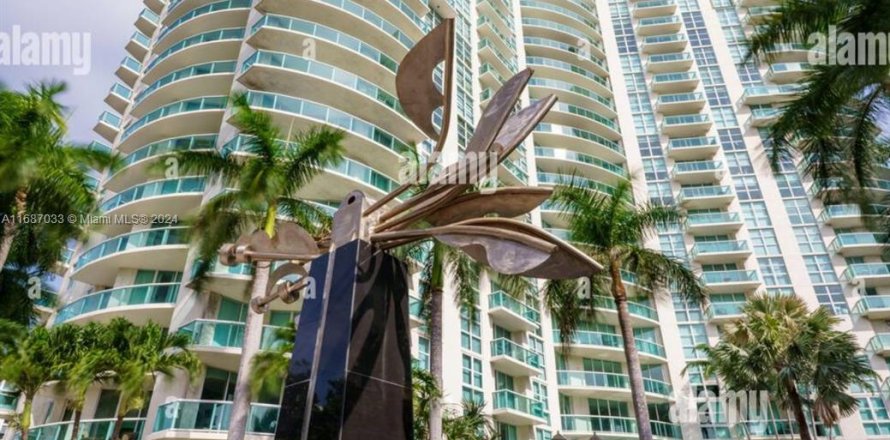 Condominio en Fort Lauderdale, Florida, 1 dormitorio  № 1427431