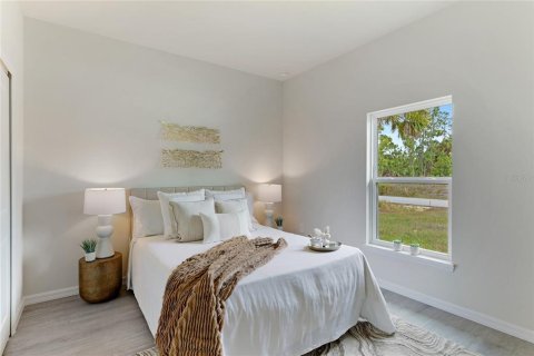 Casa en venta en North Port, Florida, 3 dormitorios, 140 m2 № 1144165 - foto 26