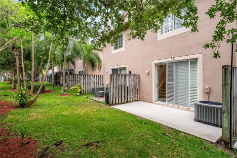 Townhouse in Weston, Florida 2 bedrooms, 117.15 sq.m. № 1151262 - photo 22