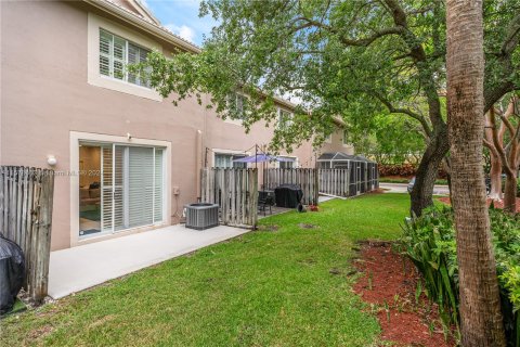 Townhouse in Weston, Florida 2 bedrooms, 117.15 sq.m. № 1151262 - photo 20
