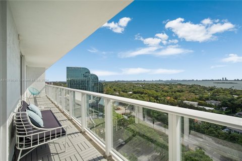 Copropriété à vendre à Miami, Floride: 3 chambres, 133.59 m2 № 1151260 - photo 18