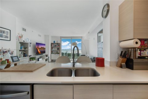 Condo in Miami, Florida, 3 bedrooms  № 1151260 - photo 6