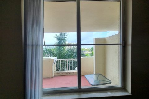 Condo in Fort Lauderdale, Florida, 2 bedrooms  № 1104654 - photo 28