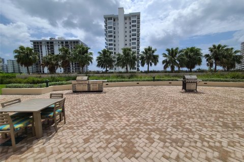 Copropriété à vendre à Fort Lauderdale, Floride: 2 chambres, 111.48 m2 № 1104654 - photo 10