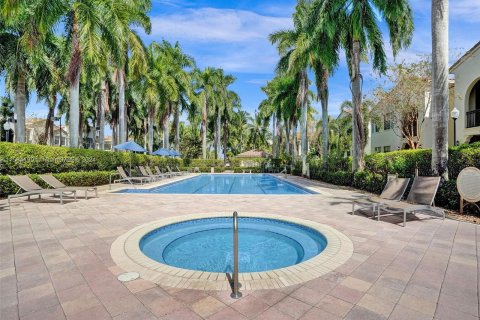 Condo in Sunrise, Florida, 3 bedrooms  № 1170401 - photo 25