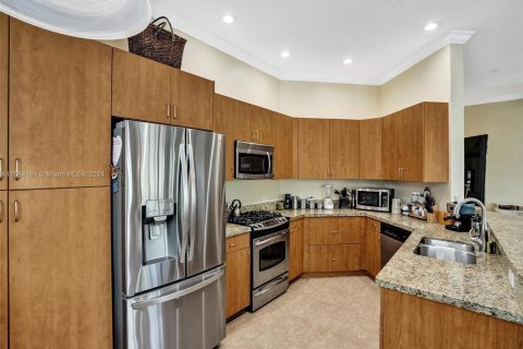 Condo in Sunrise, Florida, 3 bedrooms  № 1170401 - photo 6