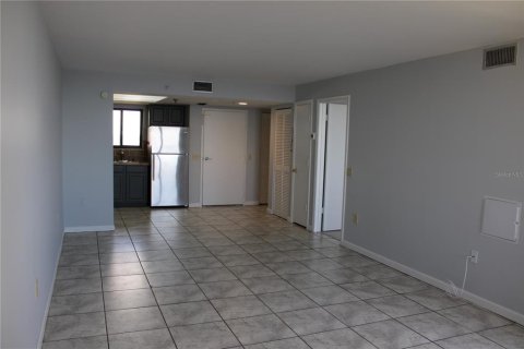 Condo in Hudson, Florida, 1 bedroom  № 1286122 - photo 11