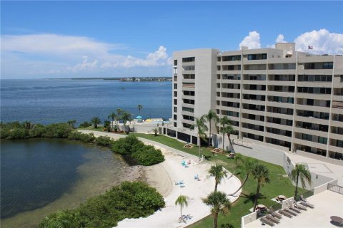 Copropriété à vendre à Hudson, Floride: 1 chambre, 68.1 m2 № 1286122 - photo 1