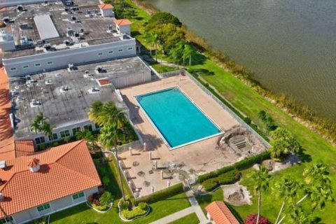 Copropriété à vendre à Delray Beach, Floride: 2 chambres, 139.35 m2 № 1098847 - photo 9