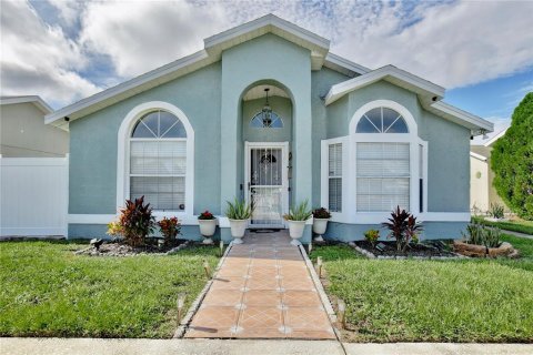 Casa en venta en Kissimmee, Florida, 4 dormitorios, 117.52 m2 № 1362081 - foto 1