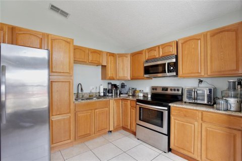 Casa en venta en Kissimmee, Florida, 4 dormitorios, 117.52 m2 № 1362081 - foto 10