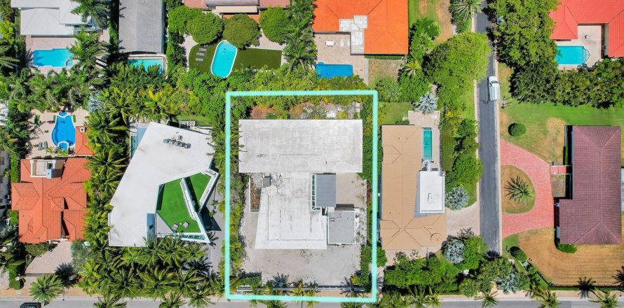 Villa ou maison à Golden Beach, Floride 7 chambres, 712.47 m2 № 1221351