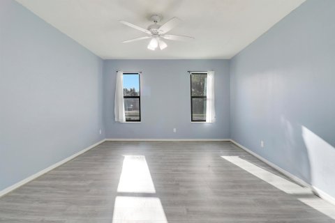 Copropriété à vendre à Stuart, Floride: 2 chambres, 121.7 m2 № 1221346 - photo 12