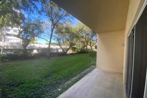 Condominio en venta en West Palm Beach, Florida, 3 dormitorios, 152.17 m2 № 664912 - foto 2
