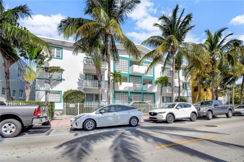 Condominio en venta en Miami Beach, Florida, 1 dormitorio, 65.03 m2 № 1118446 - foto 21