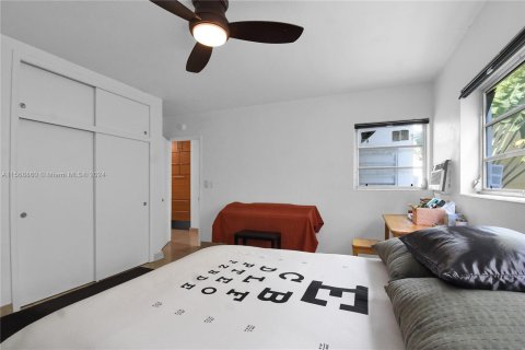 Condo in Miami Beach, Florida, 1 bedroom  № 1118446 - photo 13