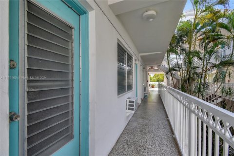 Copropriété à vendre à Miami Beach, Floride: 1 chambre, 65.03 m2 № 1118446 - photo 22