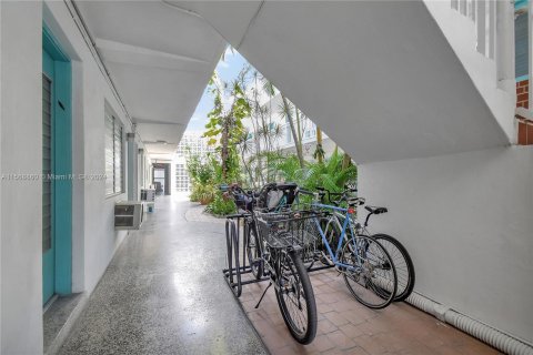 Copropriété à vendre à Miami Beach, Floride: 1 chambre, 65.03 m2 № 1118446 - photo 24