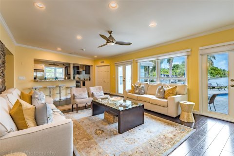 Casa en venta en Fort Lauderdale, Florida, 3 dormitorios, 192.31 m2 № 952487 - foto 9