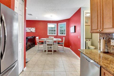 Townhouse in Delray Beach, Florida 4 bedrooms, 180.14 sq.m. № 952520 - photo 10