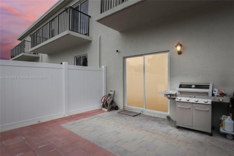 Townhouse in Homestead, Florida 3 bedrooms, 159.05 sq.m. № 1238375 - photo 2