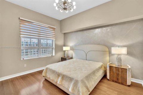 Condo in Aventura, Florida, 2 bedrooms  № 1238462 - photo 20