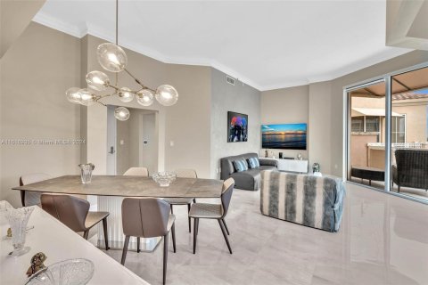 Condo in Aventura, Florida, 2 bedrooms  № 1238462 - photo 4