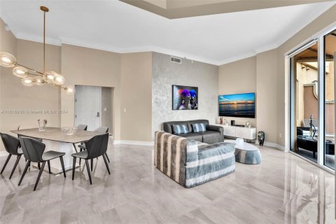 Condo in Aventura, Florida, 2 bedrooms  № 1238462 - photo 11