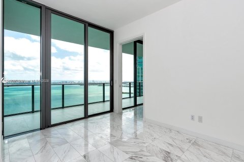 Copropriété à vendre à Miami, Floride: 2 chambres, 106.19 m2 № 1102759 - photo 3