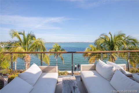 Copropriété à vendre à Miami, Floride: 2 chambres, 106.19 m2 № 1102759 - photo 29