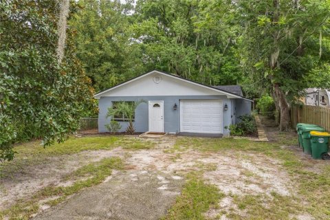 House in DeLand, Florida 3 bedrooms, 149.76 sq.m. № 1317844 - photo 2