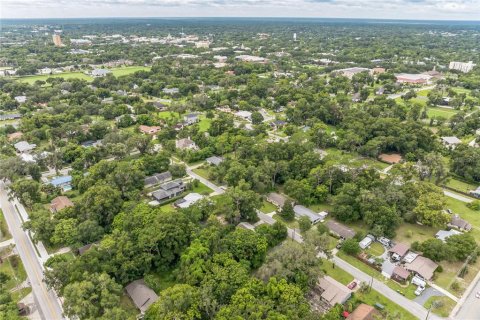 House in DeLand, Florida 3 bedrooms, 149.76 sq.m. № 1317844 - photo 18