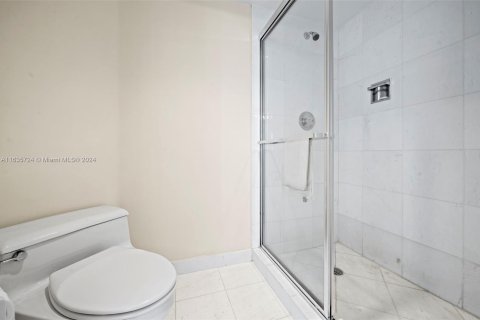 Condo in Aventura, Florida, 2 bedrooms  № 1306182 - photo 20