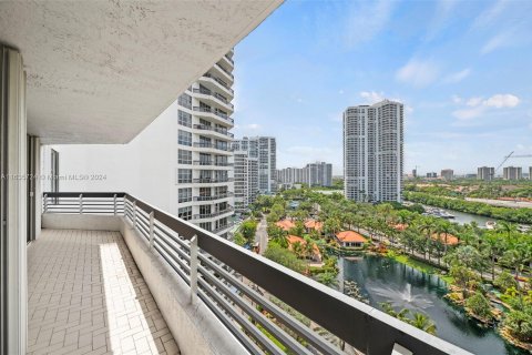 Condominio en venta en Aventura, Florida, 2 dormitorios, 134.43 m2 № 1306182 - foto 26