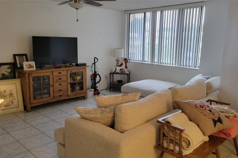 Condominio en venta en Hollywood, Florida, 2 dormitorios, 122.63 m2 № 984018 - foto 8
