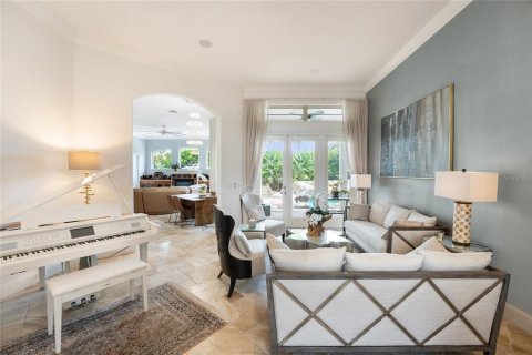Villa ou maison à vendre à Orlando, Floride: 5 chambres, 340.39 m2 № 467441 - photo 5