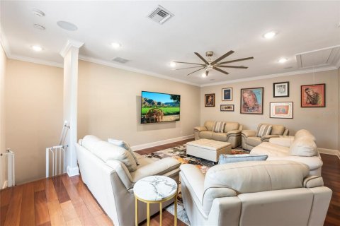 Casa en venta en Orlando, Florida, 5 dormitorios, 340.39 m2 № 467441 - foto 28