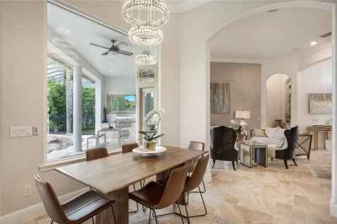 Villa ou maison à vendre à Orlando, Floride: 5 chambres, 340.39 m2 № 467441 - photo 10