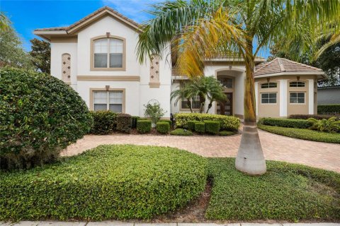 Villa ou maison à vendre à Orlando, Floride: 5 chambres, 340.39 m2 № 467441 - photo 2