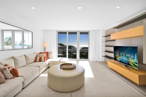 Copropriété à vendre à Miami Beach, Floride: 2 chambres, 120.87 m2 № 1329410 - photo 3