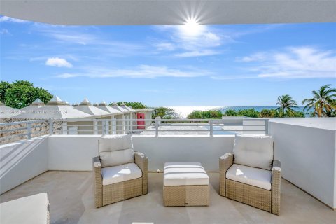 Copropriété à vendre à Miami Beach, Floride: 2 chambres, 120.87 m2 № 1329410 - photo 25