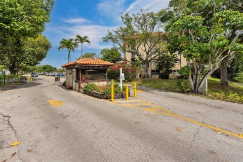 Condo in Lauderhill, Florida, 3 bedrooms  № 1228917 - photo 4