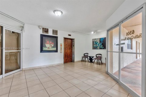 Copropriété à vendre à Lauderhill, Floride: 3 chambres, 126.35 m2 № 1228917 - photo 27