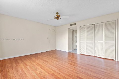 Copropriété à vendre à Lauderhill, Floride: 3 chambres, 126.35 m2 № 1228917 - photo 18