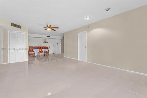 Copropriété à vendre à Lauderhill, Floride: 3 chambres, 126.35 m2 № 1228917 - photo 22